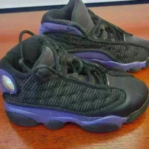 Air Jordan Retro 13 ‘Court Purple’ - Picture 1 of 6